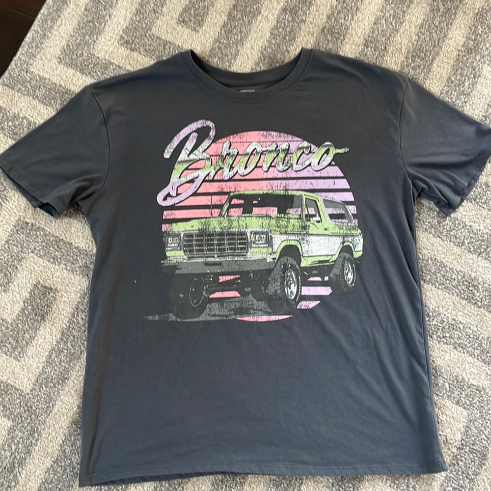 Bronco tee